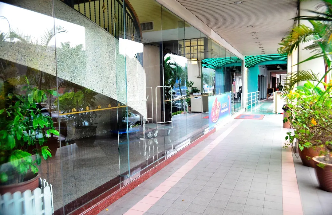 Hotel Caliber-1
